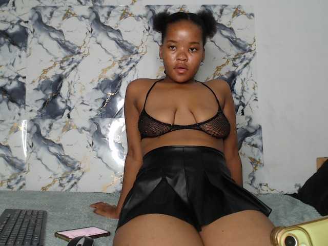 AshleyT255 live cam on BongaCams