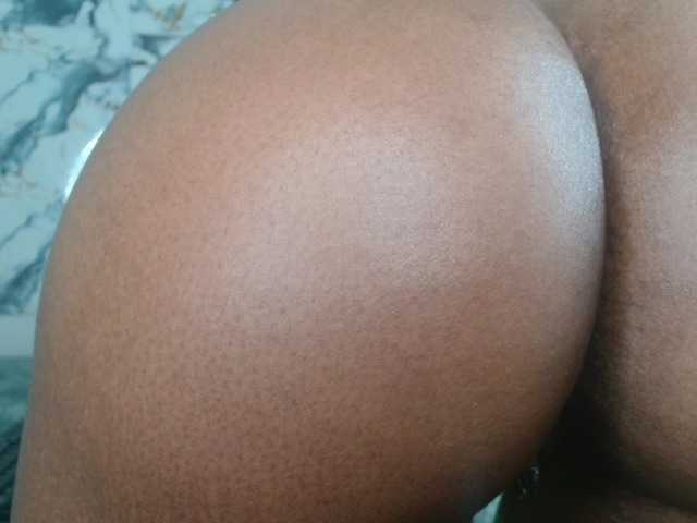 AshleyT255 live webcam show