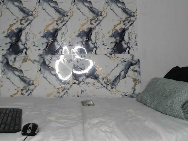 AshleyT255 live cam on BongaCams