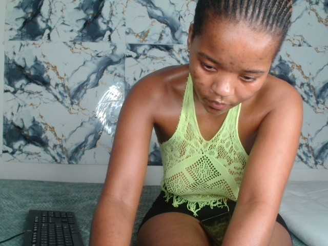 AshleyT255 live cam on BongaCams