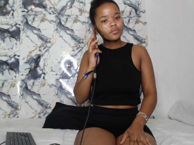 AshleyT255 live cam on BongaCams