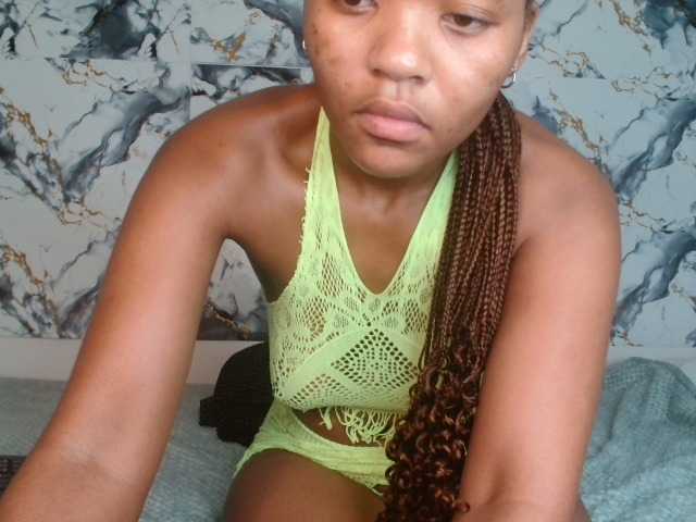 AshleyT255 live cam on BongaCams