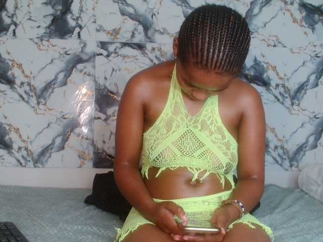 AshleyT255 live cam on BongaCams