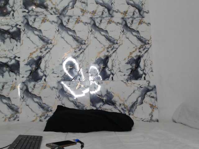 AshleyT255 live cam on BongaCams