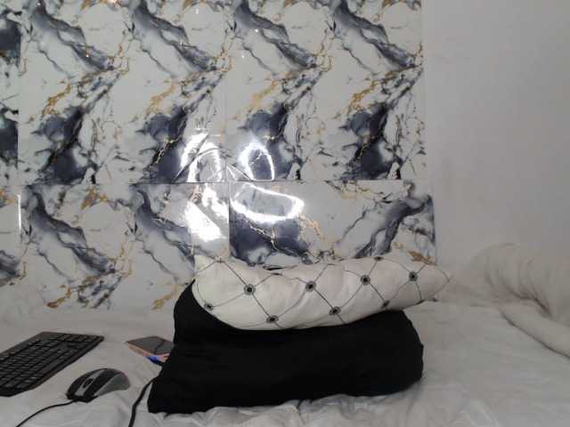 AshleyT255 live cam on BongaCams