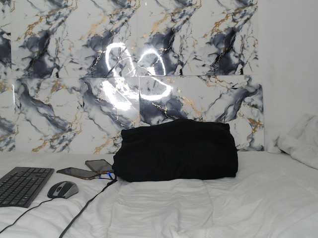 AshleyT255 live cam on BongaCams