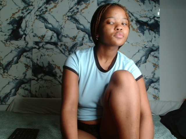 AshleyT255 live cam on BongaCams