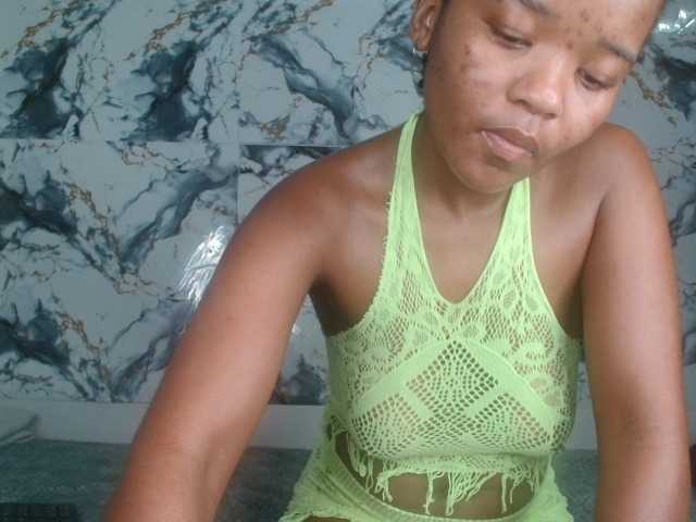 AshleyT255 live webcam show