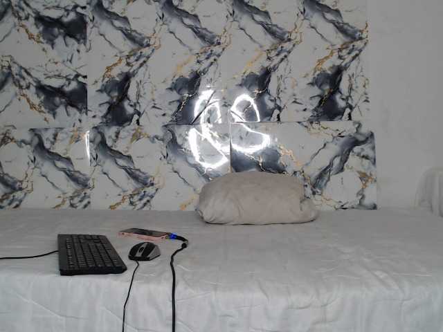 AshleyT255 live cam on BongaCams