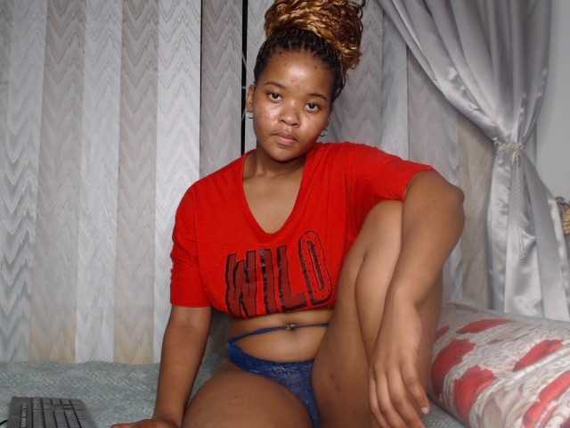 AshleyT255 live cam on BongaCams