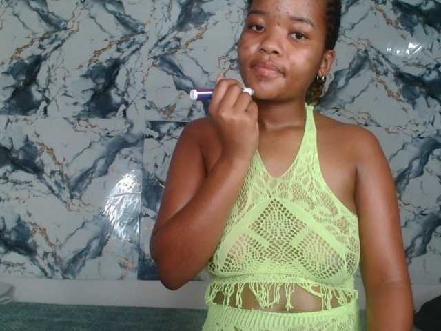AshleyT255 live cam on BongaCams