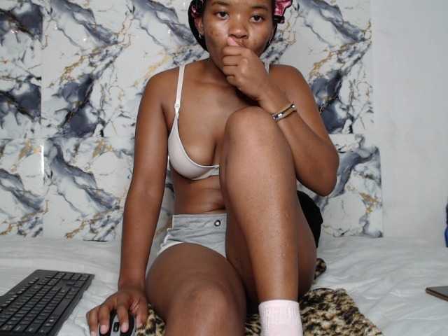 AshleyT255 live cam on BongaCams