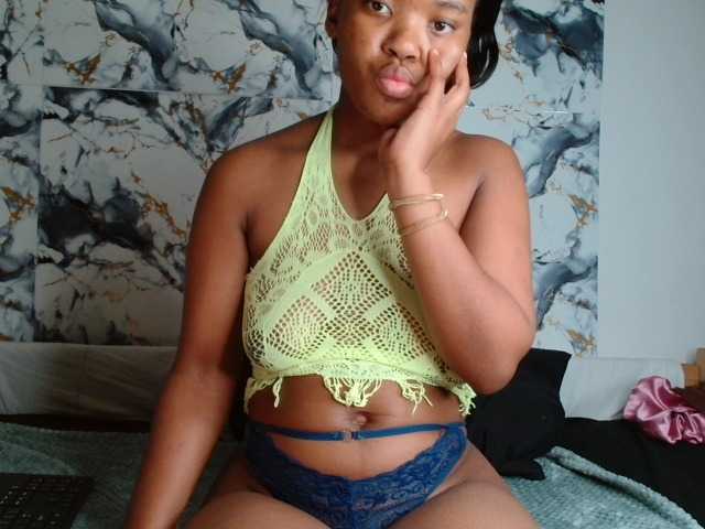 AshleyT255 live cam on BongaCams
