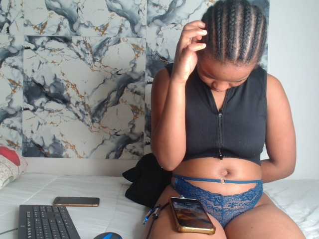 AshleyT255 live cam on BongaCams