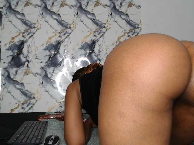 AshleyT255 live cam on BongaCams
