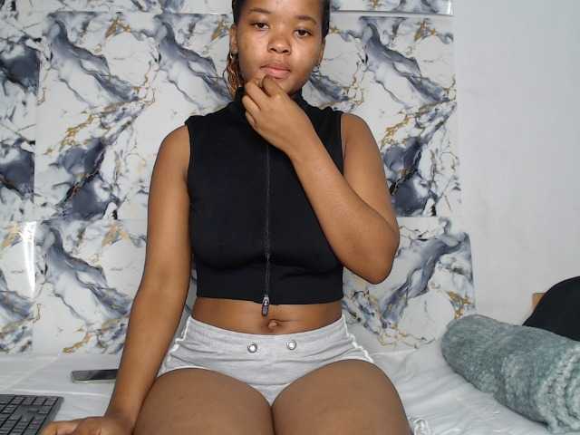 AshleyT255 live cam on BongaCams