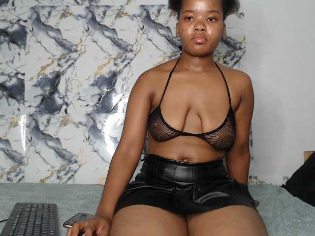 AshleyT255 live cam on BongaCams