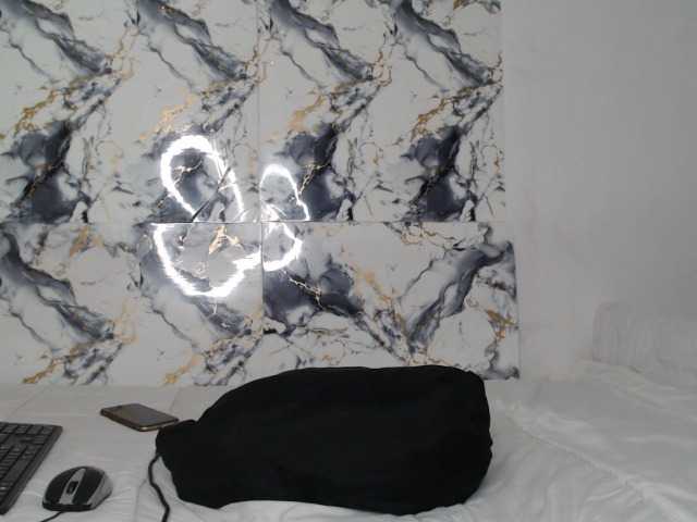 AshleyT255 live cam on BongaCams