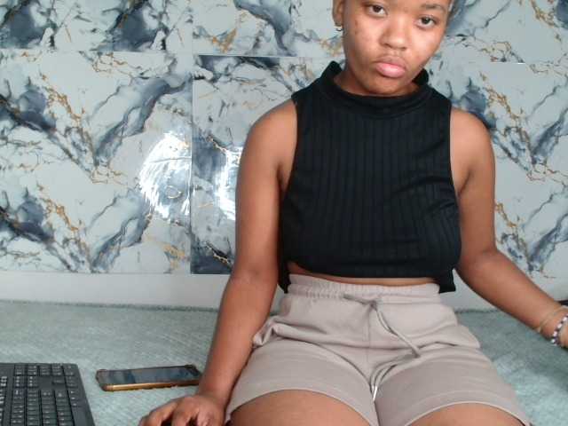 AshleyT255 live cam on BongaCams