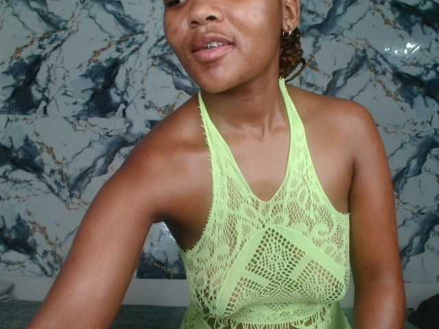 AshleyT255 live webcam show