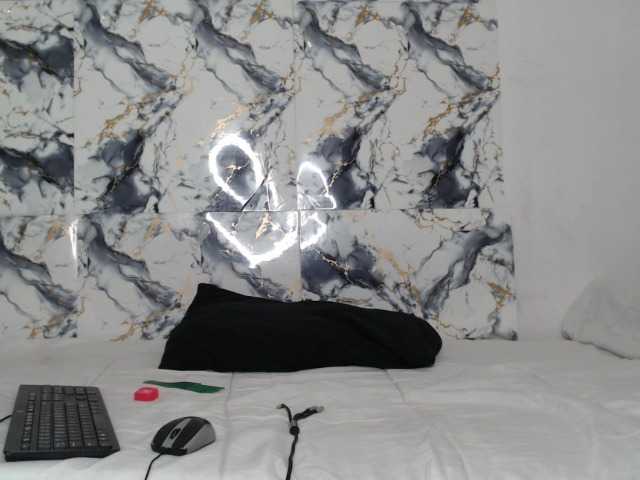 AshleyT255 live cam on BongaCams