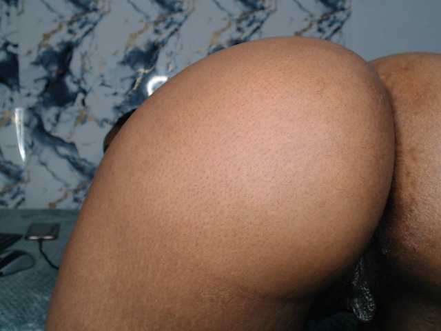AshleyT255 live cam on BongaCams