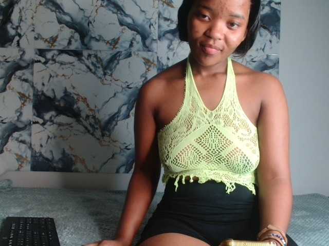 AshleyT255 live cam on BongaCams