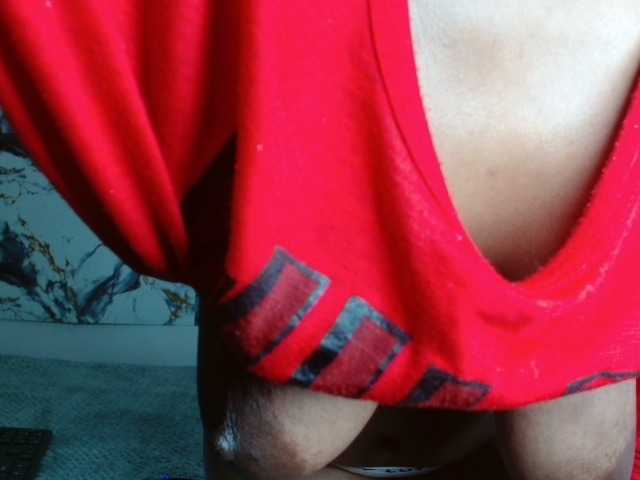 AshleyT255 live cam on BongaCams