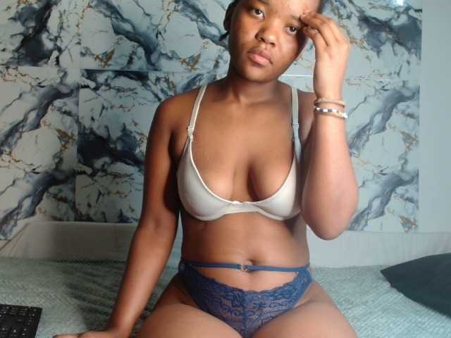 AshleyT255 live cam on BongaCams
