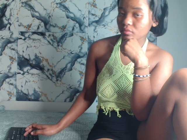 AshleyT255 live cam on BongaCams