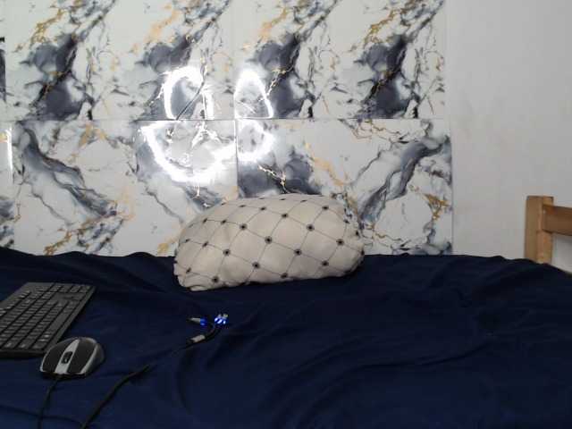 AshleyT255 live cam on BongaCams