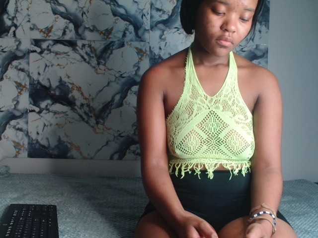 AshleyT255 live cam on BongaCams