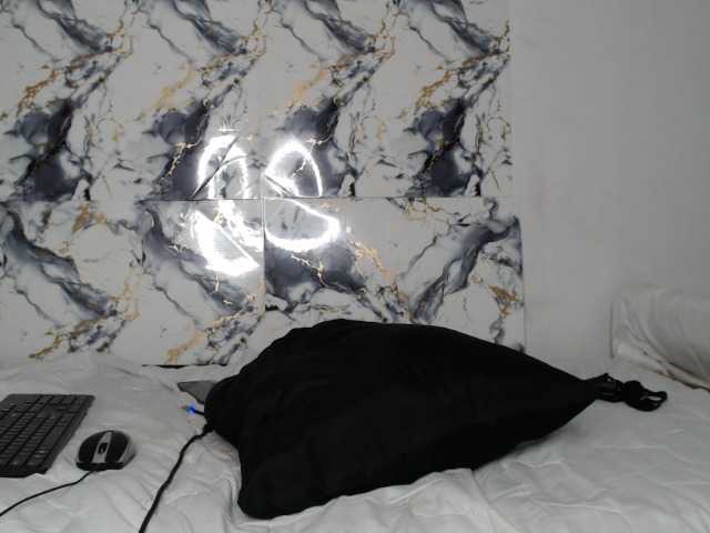 AshleyT255 live cam on BongaCams