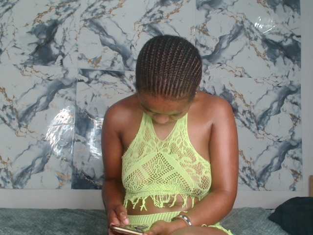 AshleyT255 live cam on BongaCams