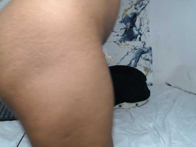 AshleyT255 live cam on BongaCams