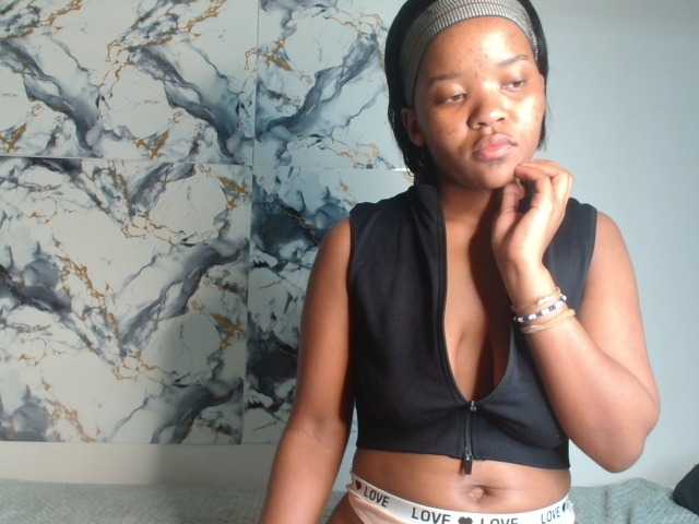 AshleyT255 live cam on BongaCams