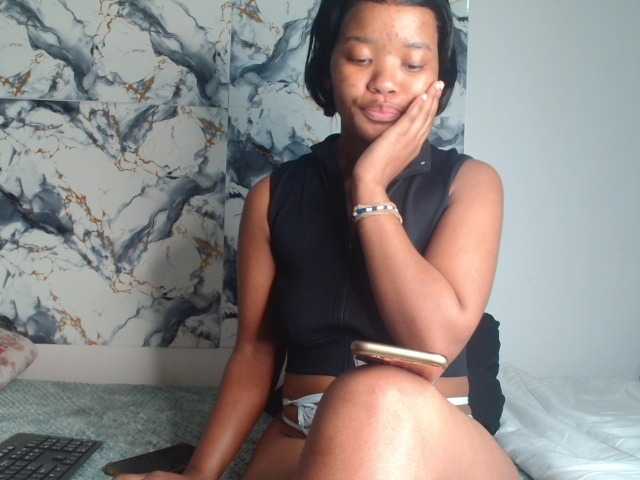 AshleyT255 live cam on BongaCams