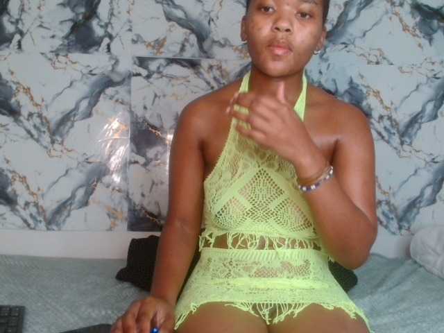 AshleyT255 live cam on BongaCams