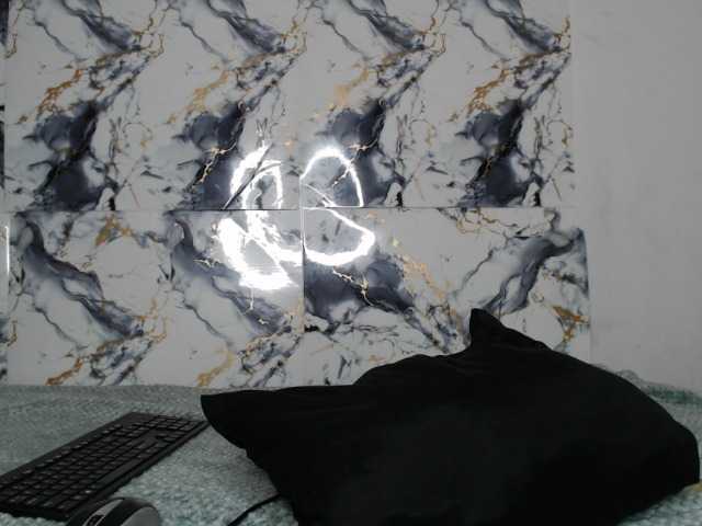AshleyT255 live cam on BongaCams