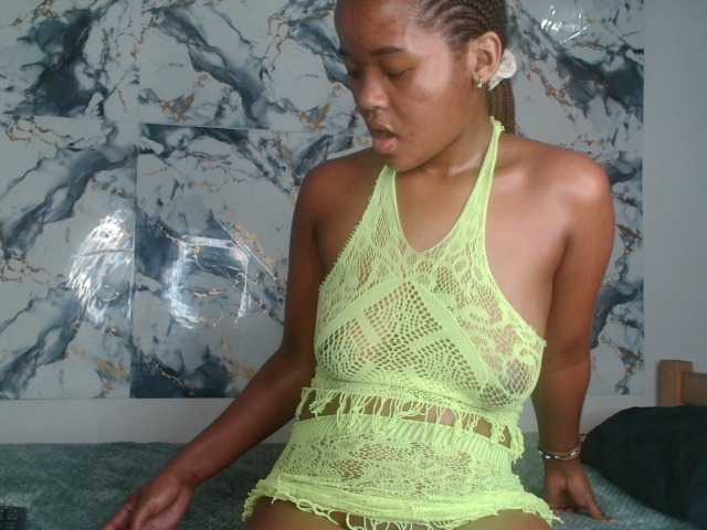 AshleyT255 live webcam show