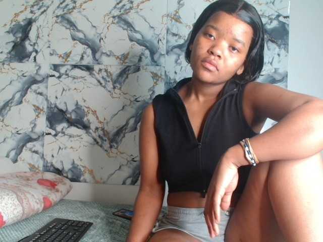 AshleyT255 live cam on BongaCams