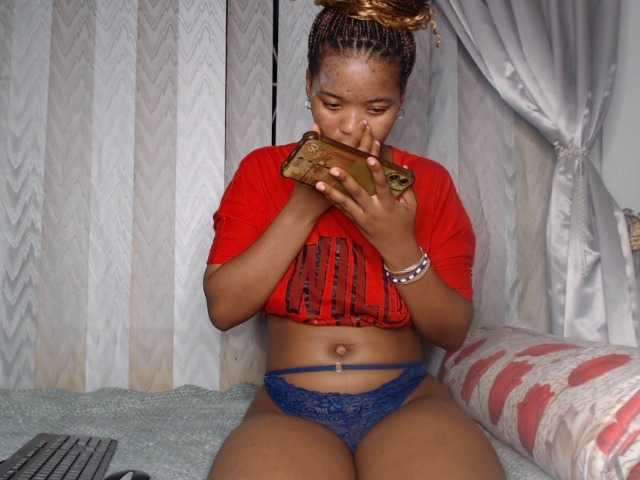 AshleyT255 live cam on BongaCams