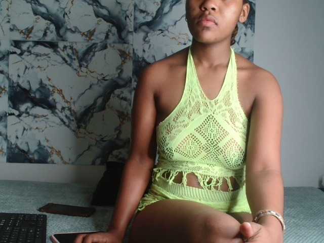 AshleyT255 live cam on BongaCams