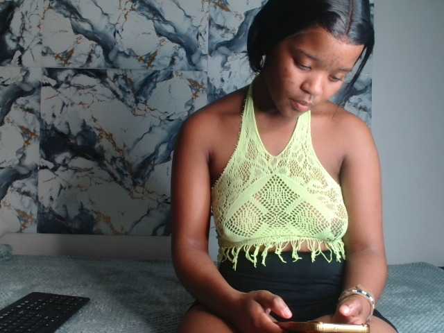 AshleyT255 live cam on BongaCams