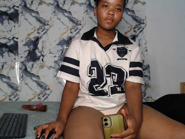 AshleyT255 live cam on BongaCams