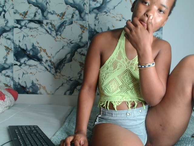 AshleyT255 live cam on BongaCams
