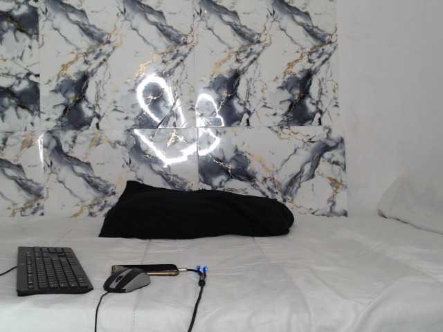 AshleyT255 live cam on BongaCams