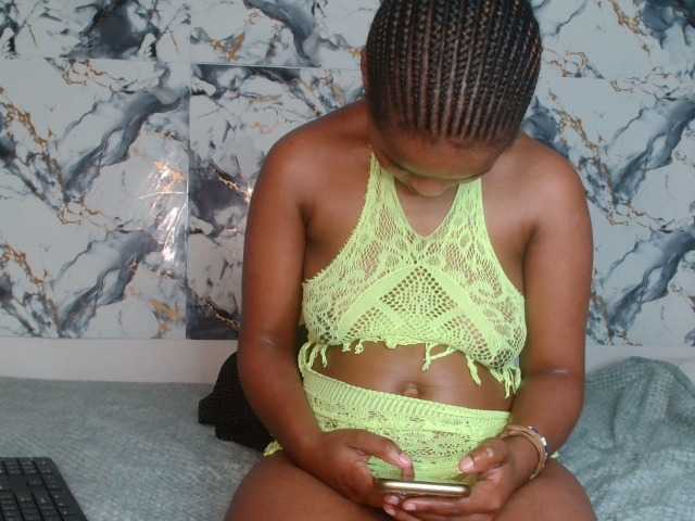 AshleyT255 live cam on BongaCams