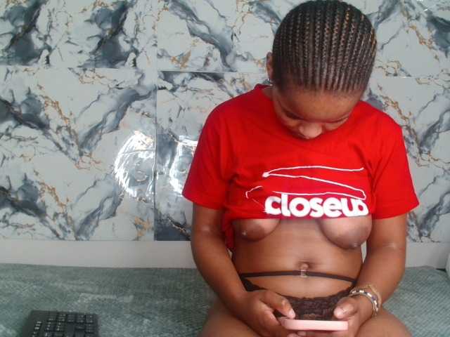 AshleyT255 live cam on BongaCams