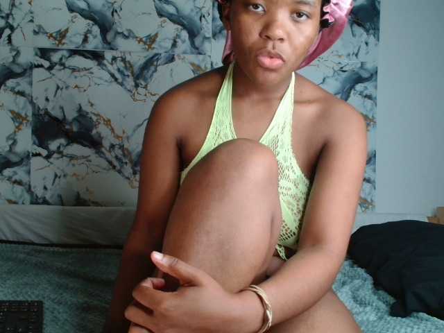 AshleyT255 live cam on BongaCams
